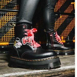 Dr. Martens x Hello Kitty and Friends 8